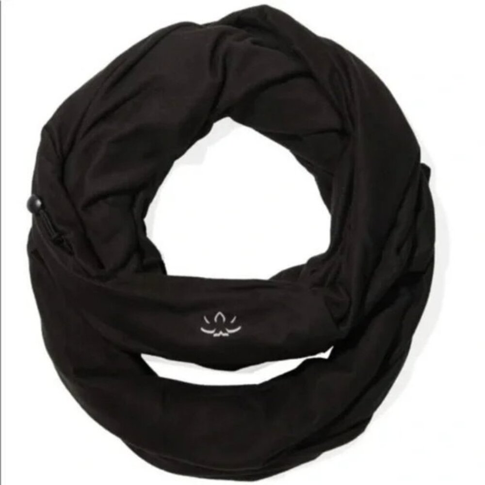 NEW Beyond Yoga Infinity Scarf Black Hidden Zipper Pocket For Women NWT